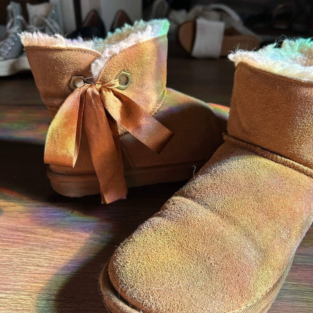 BearPaw Tan Suede Women's Boots